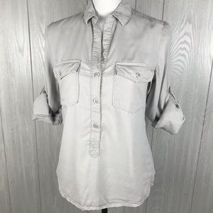 Cloth & Stone gray roll tab sleeve button down top